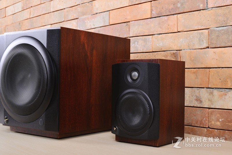 从HiFi玩到网络，入手无所不能的惠威M80W