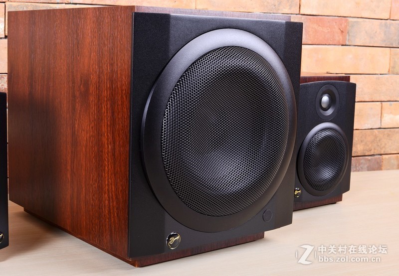 从HiFi玩到网络，入手无所不能的惠威M80W