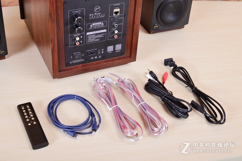 从HiFi玩到网络，入手无所不能的惠威M80W