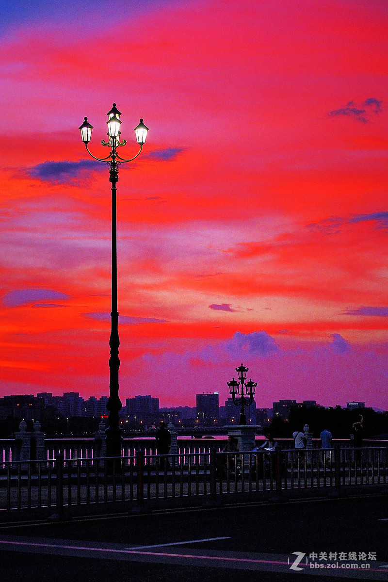 EP5与松下GX85夜摄比较