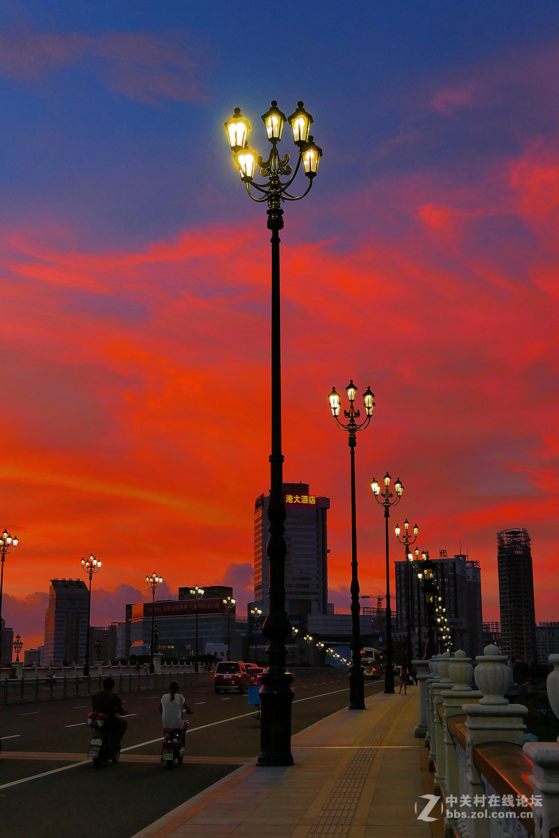 EP5与松下GX85夜摄比较