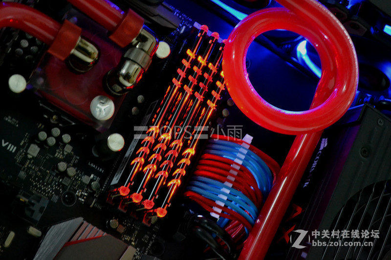 彩蛋现身~壁挂式+全侧透 LIANLI O7s酷炫装机