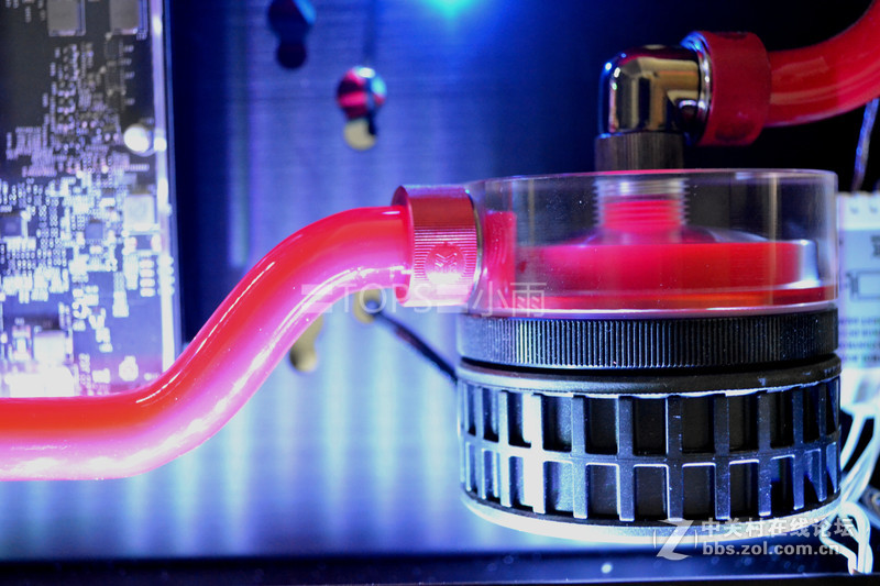 彩蛋现身~壁挂式+全侧透 LIANLI O7s酷炫装机