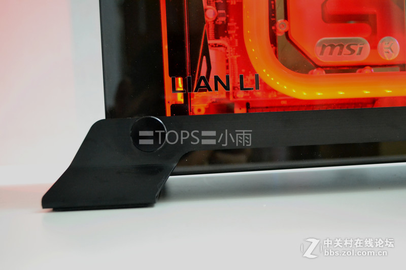 彩蛋现身~壁挂式+全侧透 LIANLI O7s酷炫装机