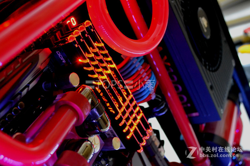 彩蛋现身~壁挂式+全侧透 LIANLI O7s酷炫装机