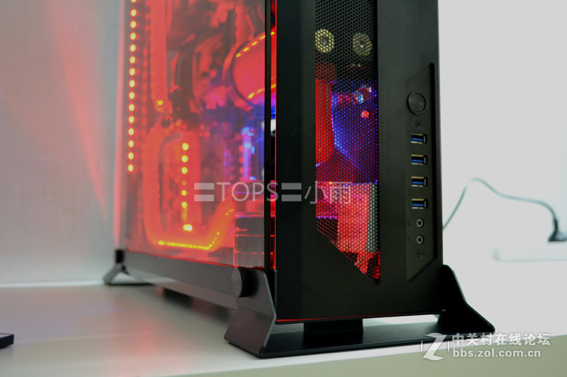 彩蛋现身~壁挂式+全侧透 LIANLI O7s酷炫装机