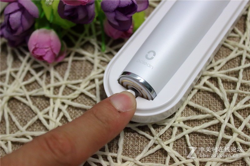 ＃懒人必备！！告别手动刷牙＃Oclean One，开启牙齿革命新篇章