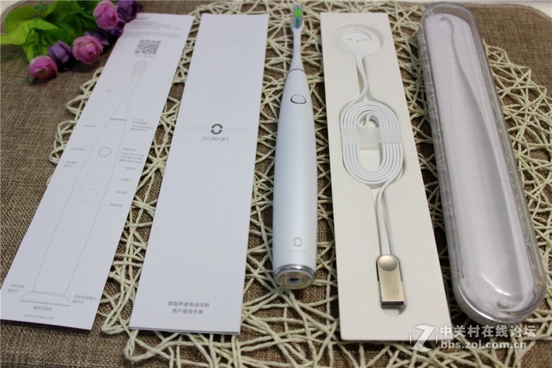 ＃懒人必备！！告别手动刷牙＃Oclean One，开启牙齿革命新篇章