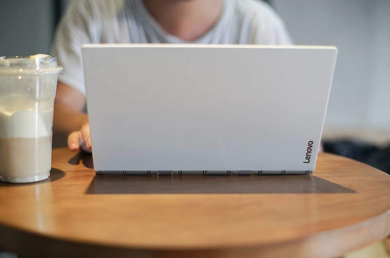 随时随地，随身携带的创意本：Yoga Book