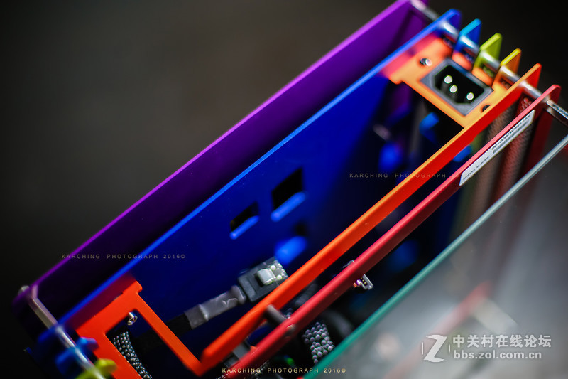 当遇上彩虹，把它变成艺术品，并命名为《永不消失的彩虹》