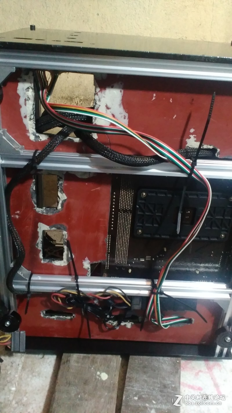 有谁还记得我  太阳爸爸   当年的 太阳哥哥  我回来了  蛋又一次疼了  全手工 机箱