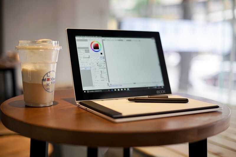 随时随地，随身携带的创意本：Yoga Book