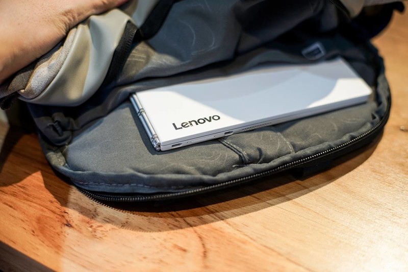 随时随地，随身携带的创意本：Yoga Book