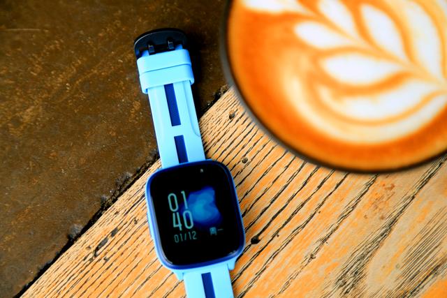 新的一年新的开始！爱他，就为TA挑选一款儿童电话手表吧