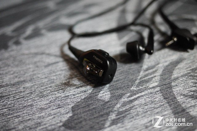 无拘无束无限制 测海能达蓝牙通讯套装(一)