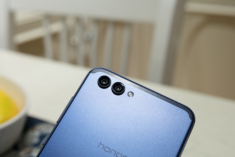 麒麟970顶配，荣耀V10尊享版拆解