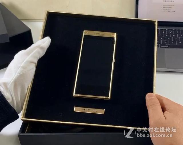 山寨手机的骄傲，星空体育平台手机的无奈，华强北新机竟让专卖店真假难辨