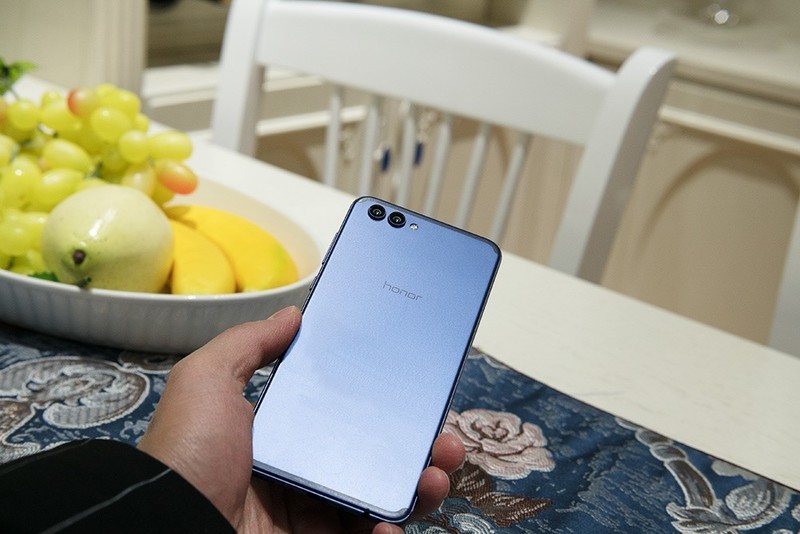 麒麟970顶配，荣耀V10尊享版拆解