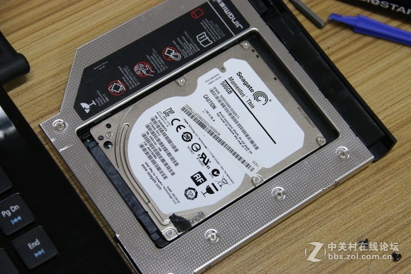 宏基E1-470G笔记本加装SSD、内存大升级，附拆解教程