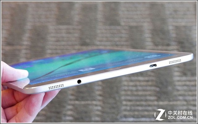 旅行箱中必备 星空体育平台Galaxy Tab2减负利器