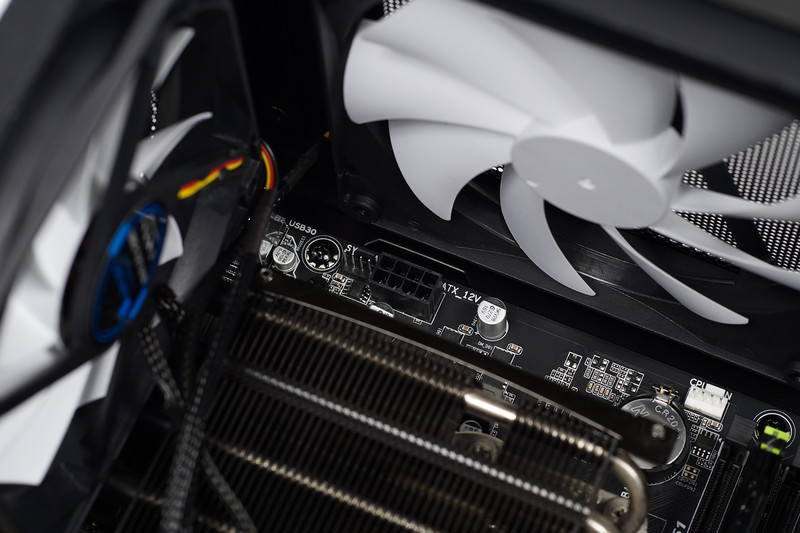 Nvidia GTX1080+乔思伯RM3+技嘉Sniper 绿色信仰装机