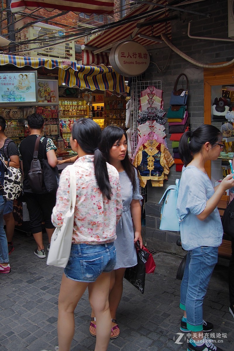 熙熙攘攘田子坊