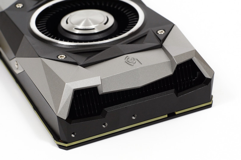 Nvidia GTX1080+乔思伯RM3+技嘉Sniper 绿色信仰装机