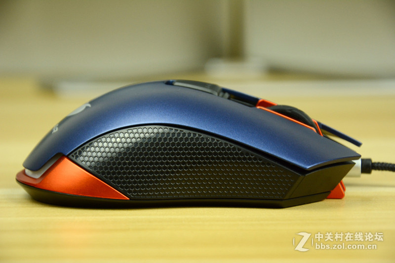 源自德国，成就非凡电竞鼠标——“骨伽550M”