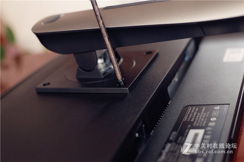 ＃优秀的设计师，需要一款优秀的显示器＃ 优派VP2768外观测评