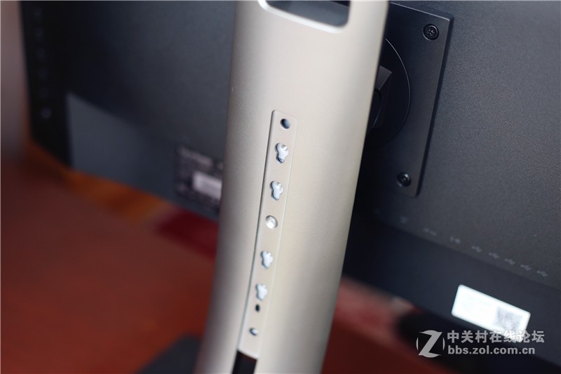 ＃优秀的设计师，需要一款优秀的显示器＃ 优派VP2768外观测评