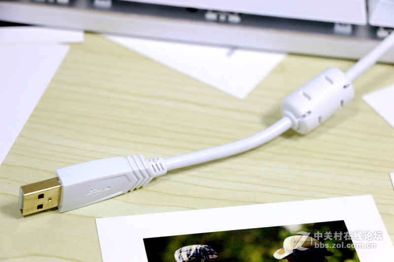 晶莹剔透的颜值，原是实力派—雷柏V500S冰晶版机械键盘评测