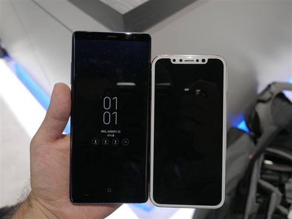 Galaxy Note 8 真机对比iPhone 8才2800元