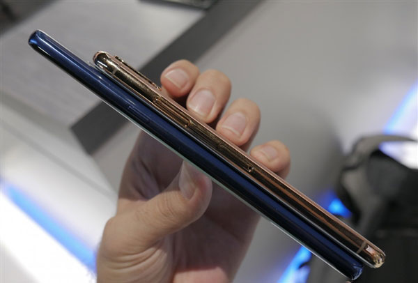 Galaxy Note 8 真机对比iPhone 8才2800元