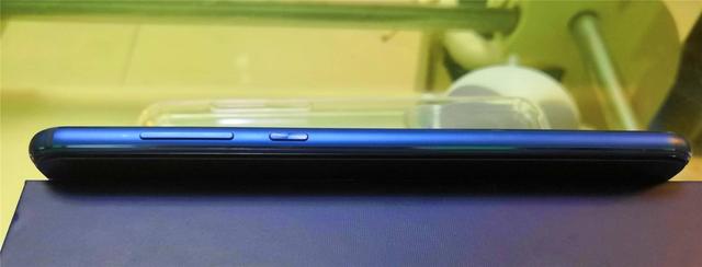 GPU Turbo加持的王荣耀V10开箱图赏