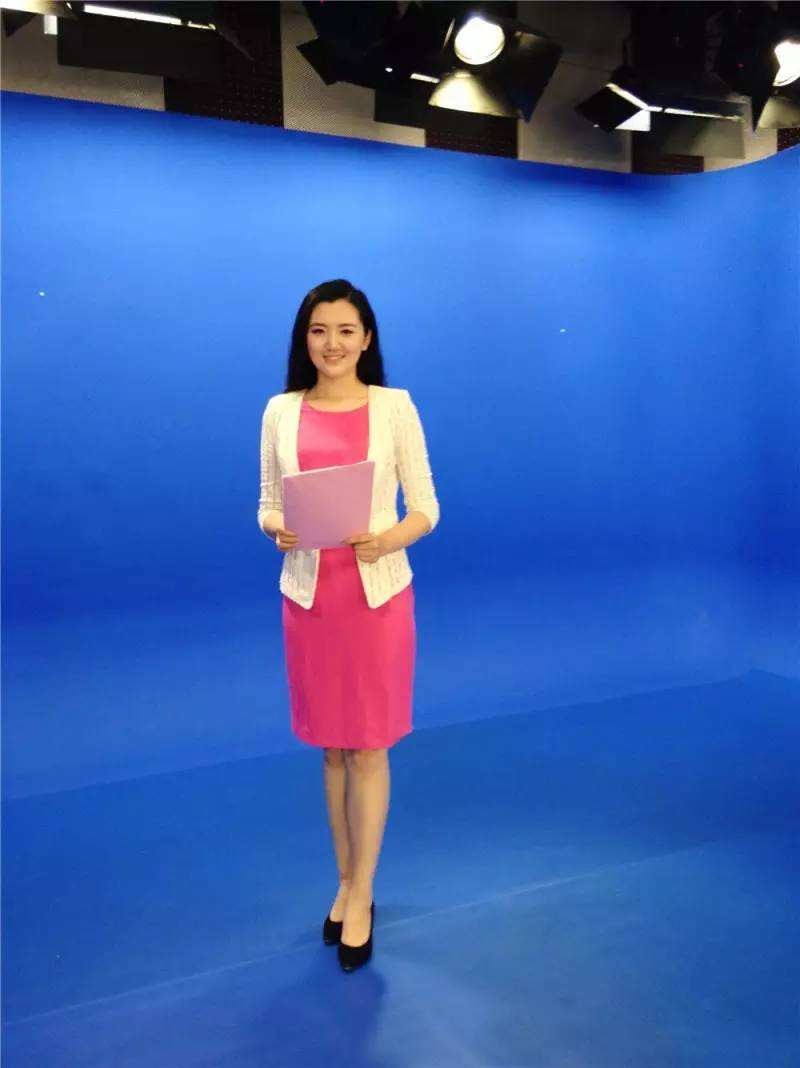 开拍艺术教育:?播音主持艺考技巧来喽！！