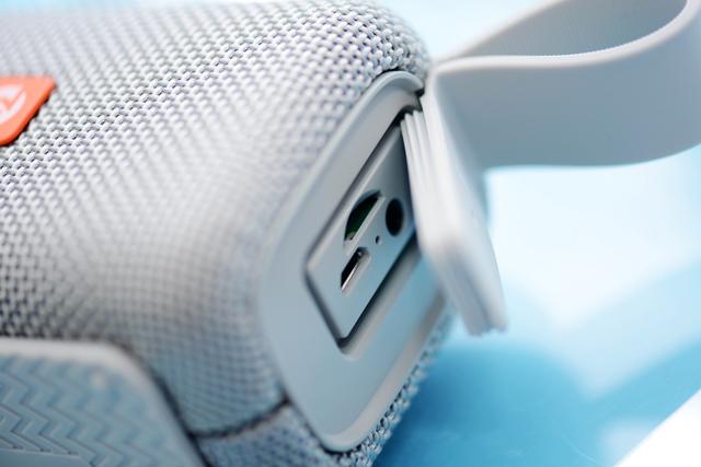 户外智能伴侣，DOSS超级蓝牙音箱体验分享