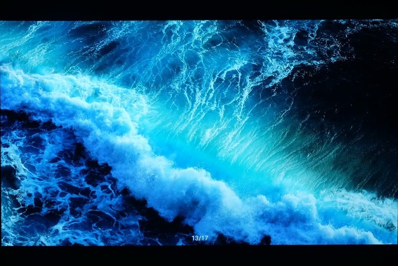 投影首家！内置“4D自动梯形校正”的新旗舰，神画F1全面测评