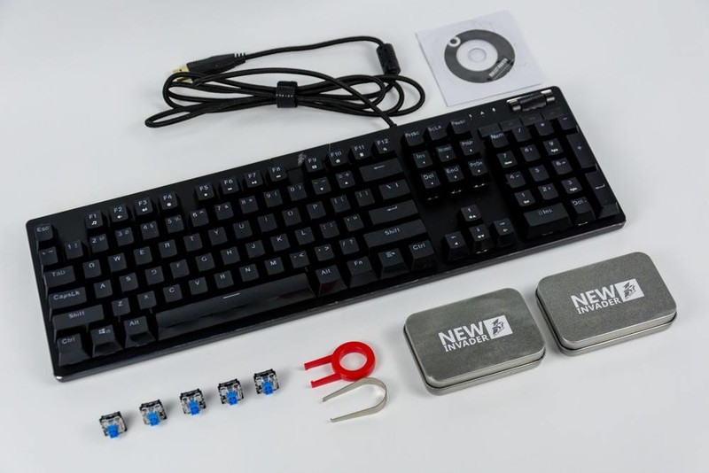 键盘用腻了？换个轴！首席玩家捕鸟RGB可替换轴机械键盘测评