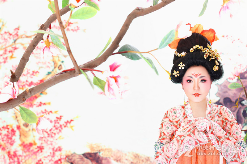 花间赋   唐代捣练图服装复原展示