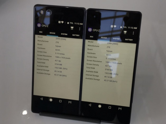 中兴发布折叠智能手机AXON M 放话智能手机行业将产生剧变