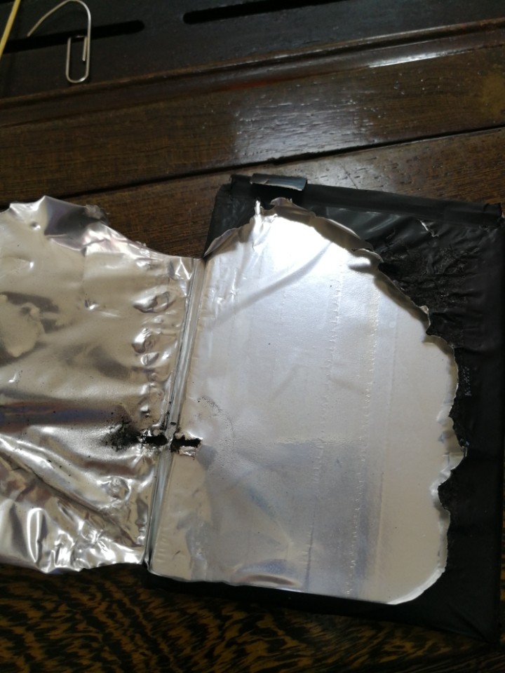 华为mate9 Pro替换飞毛腿电池！刺激。