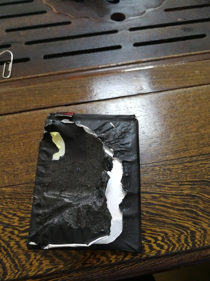 华为mate9 Pro替换飞毛腿电池！刺激。