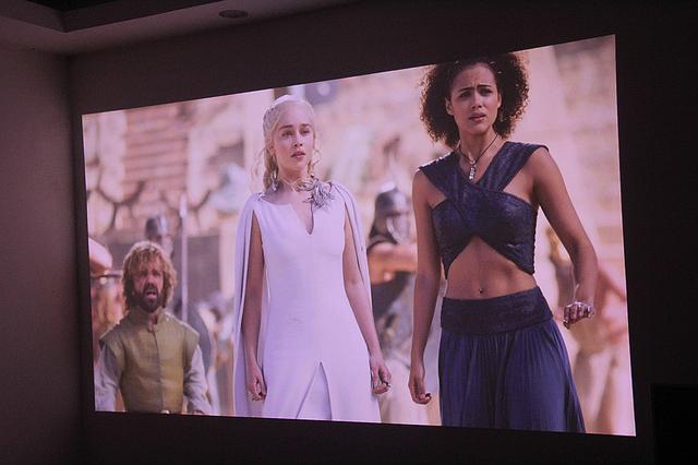 当贝F1投影仪震撼上市！软件公司跨界硬件设备能成么？