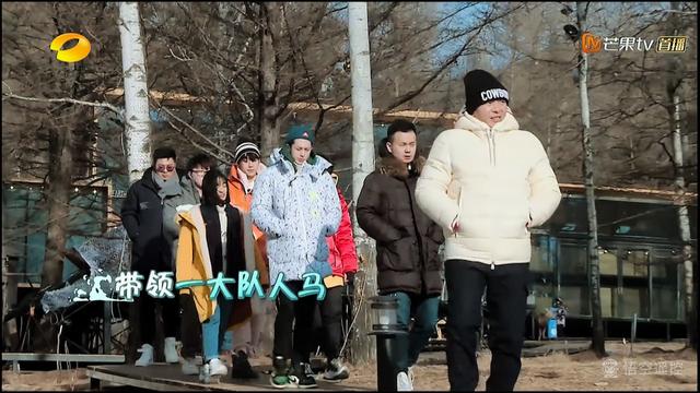 当贝F1投影仪震撼上市！软件公司跨界硬件设备能成么？