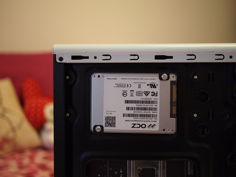 真的不想再玩大板了，甲壳虫2低调的小箱装机作业