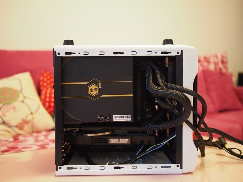 真的不想再玩大板了，甲壳虫2低调的小箱装机作业