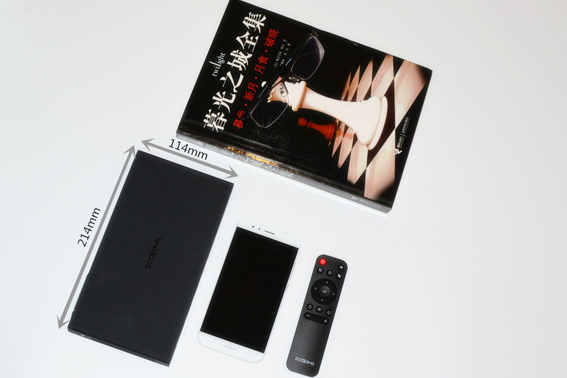 对比传统电视机，极米芒果小觅无屏电视体验