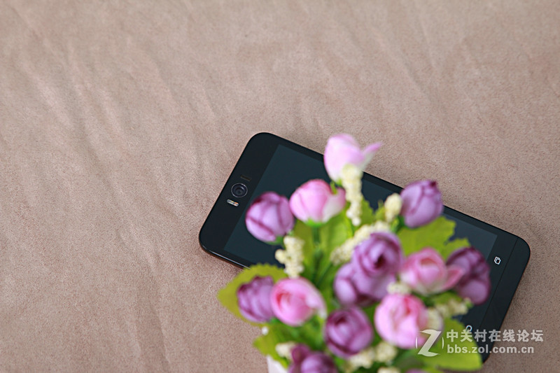 #华硕新品Zenfone Selfie神拍机#开箱来了，真机图赏