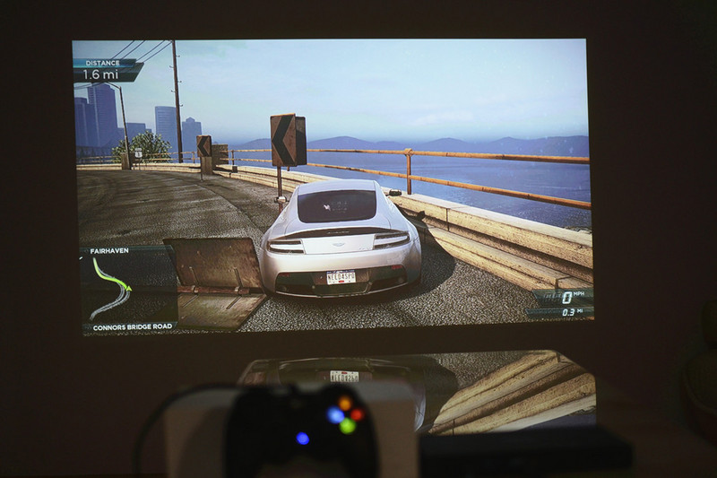 对比传统电视机，极米芒果小觅无屏电视体验