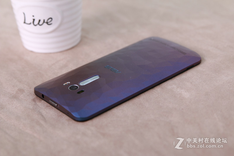 #华硕新品Zenfone Selfie神拍机#开箱来了，真机图赏